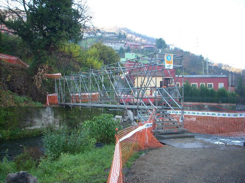 Andamios para Pasarelas de Transito Gruaspor Grupo Vallina